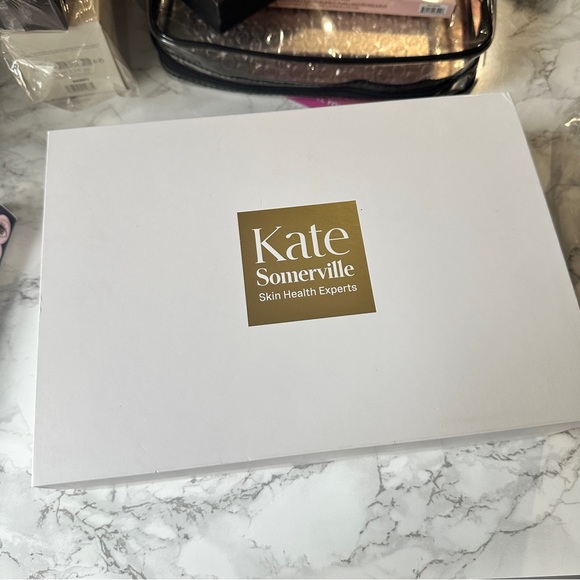 Kate Somerville HydraKate™ Recharging Duo set - Picture 9 of 11